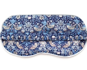 LUXURY AROMATHERAPY EYE MASK - STRAWBERRY THIEF LIGHT BLUE